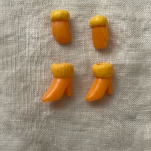 Polly pocket boots & Mittens set